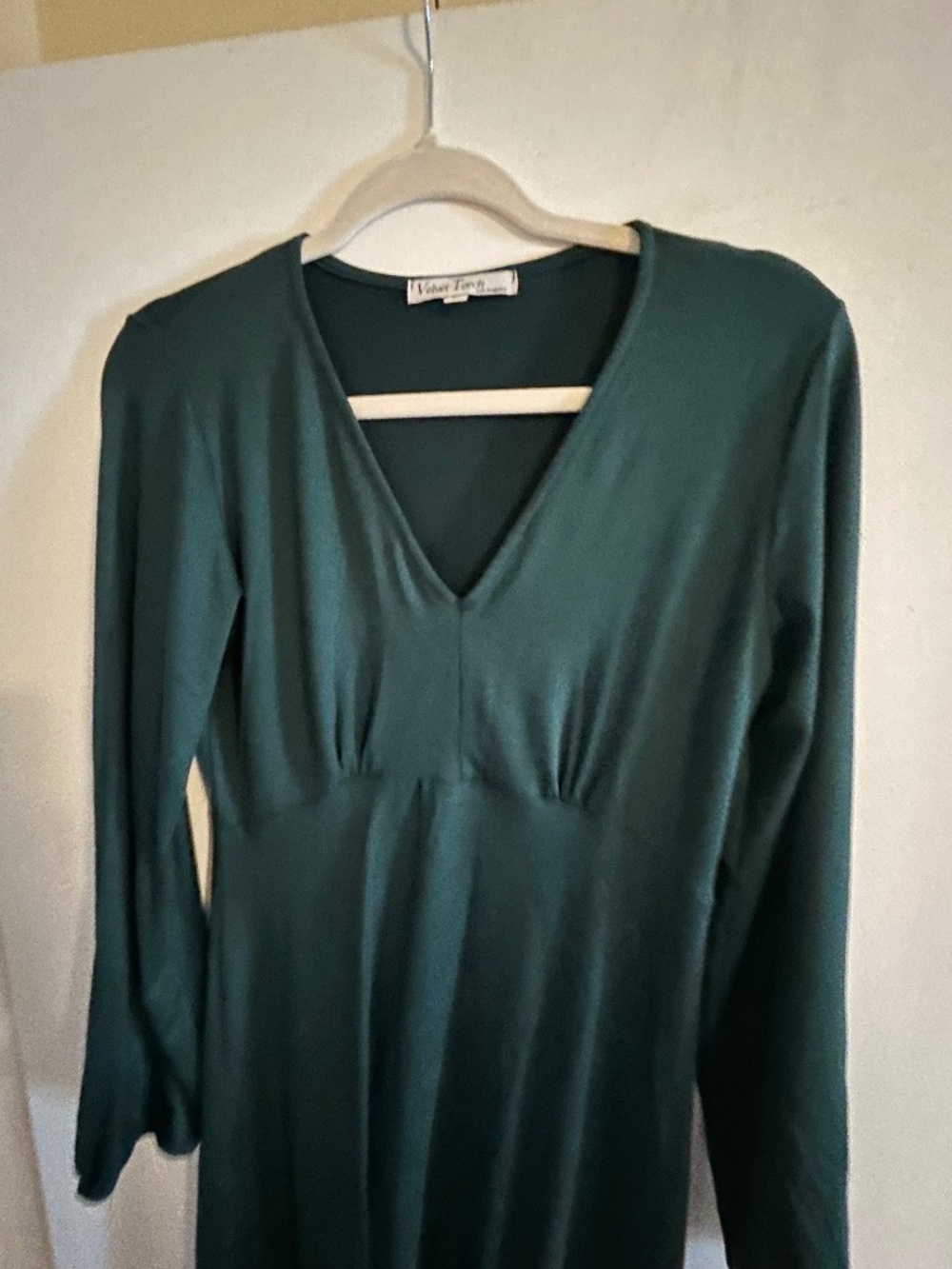 Green dress Velvet porch